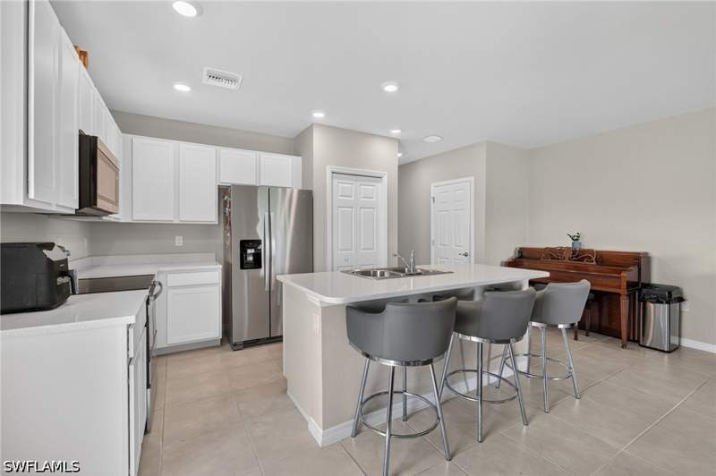 3 bedroom Townhouse at 15364 Wildflower Cir, Meadowood, Naples — photo 5