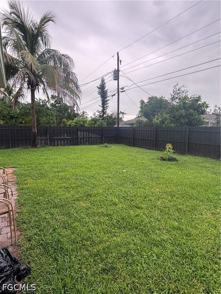 3 bedroom SingleFamilyResidence at 2348 Gorham Ave, Fort Myers, Fort Myers — photo 3