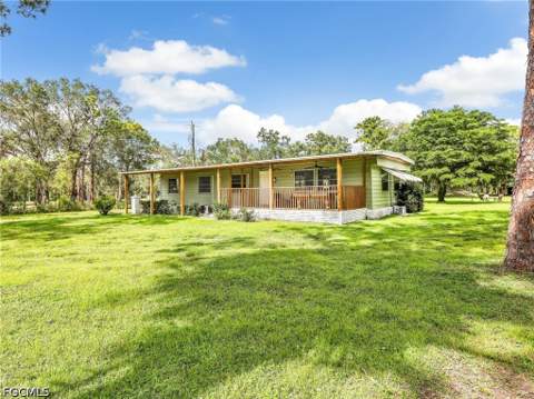 5741 Neal Rd, Fort Myers FL - photo 6 of 38