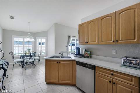 1815 NE 2nd Pl, Cape Coral FL - photo 12 of 33