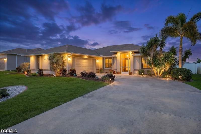 3 bedroom SingleFamilyResidence at 1815 NE 2nd Pl, Cape Coral, Cape Coral — photo 2