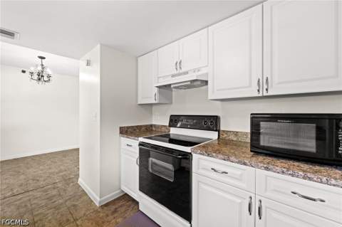 2976 Ribbon Ct, Fort Myers FL - photo 14 of 28