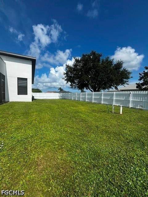 4 bedroom SingleFamilyResidence at 2001 NW Embers Ter, Cape Coral, Cape Coral — photo 5