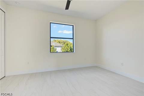 820 Lystra Ave, Fort Myers FL - photo 9 of 47