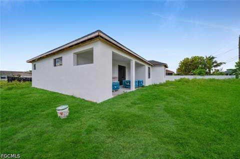 513 NE 15th Ter, Cape Coral FL - photo 23 of 27