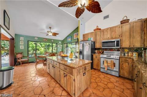 184 W Mariana Ave, North Fort Myers FL - photo 16 of 50