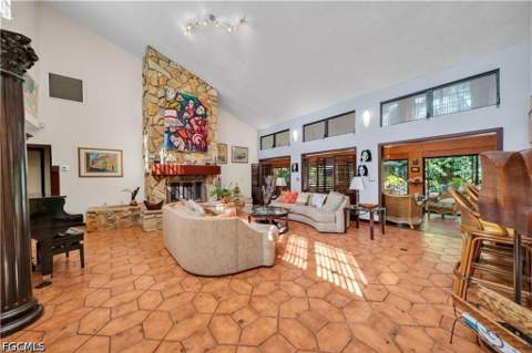 184 W Mariana Ave, North Fort Myers FL - photo 9 of 50