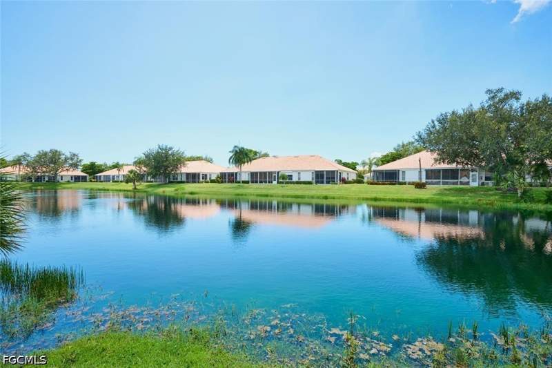 2 bedroom Attached at 8909 Bristol Bend, Sommerset Villas, Fort Myers — photo 4