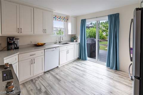 517 Coconut Ave, Other FL - photo 13 of 36