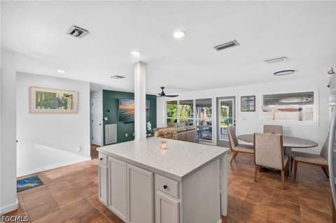 2950 Holly Rd, Fort Myers FL - photo 11 of 25