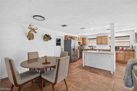2950 Holly Rd, Fort Myers FL - photo 7 of 25