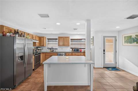 2950 Holly Rd, Fort Myers FL - photo 8 of 25