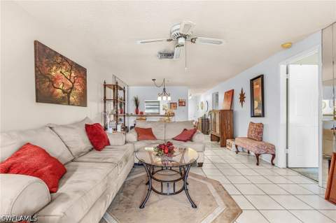 5579 Rattlesnake Hammock Rd B9, Naples FL - photo 10 of 18