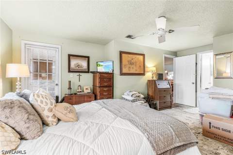 5579 Rattlesnake Hammock Rd B9, Naples FL - photo 8 of 18