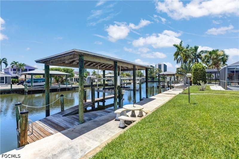 3 bedroom SingleFamilyResidence at 140 Egret St, Sandpiper Village, Fort Myers Beach — photo 2