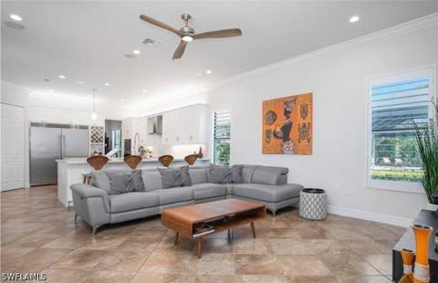 3910 Glacier Ct, Naples FL - photo 18 of 39