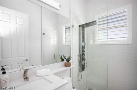 3910 Glacier Ct, Naples FL - photo 21 of 39