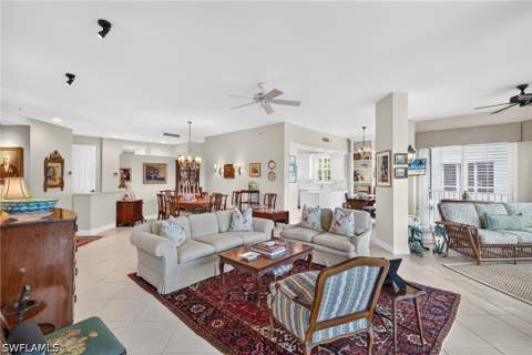 1600 Star Point Ln 2-201, Naples FL - photo 18 of 46