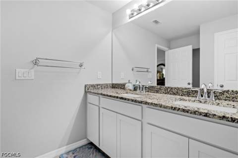 2829 SW 25th Ave, Cape Coral FL - photo 10 of 37