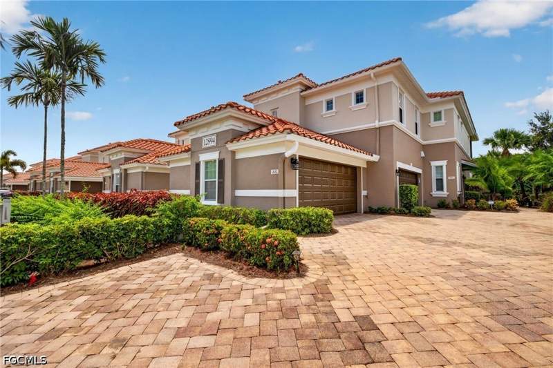 3 bedroom Condominium at 12894 New Market St 202, Somerset, Fort Myers — photo 2