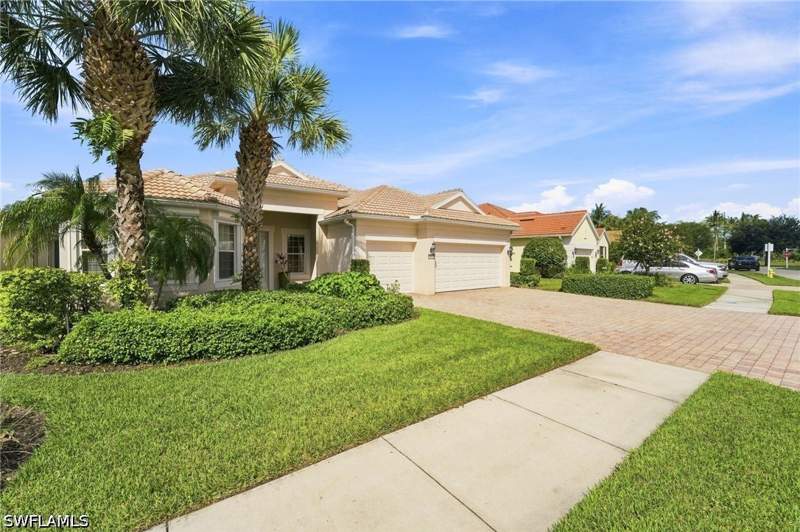 3 bedroom SingleFamilyResidence at 8910 Verducci Ct, Verona Walk, Naples — photo 2