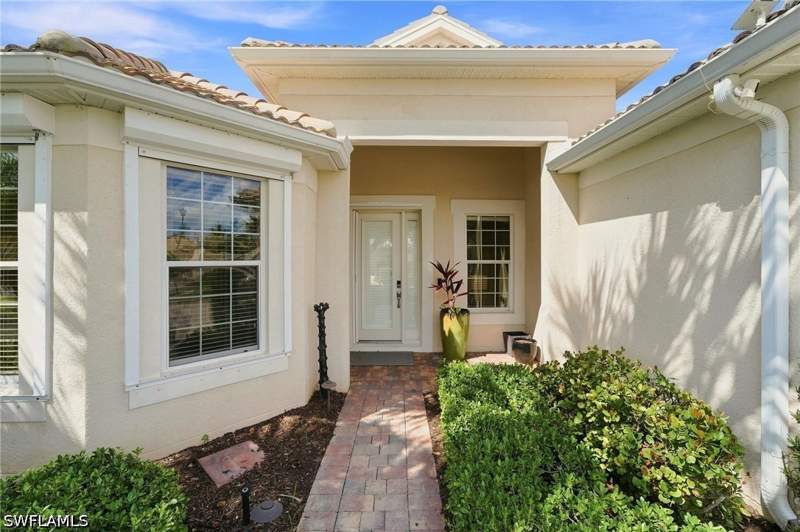 3 bedroom SingleFamilyResidence at 8910 Verducci Ct, Verona Walk, Naples — photo 3