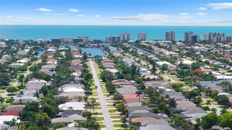 2 bedroom SingleFamilyResidence at 641 105th Ave N, Naples Park, Naples — photo 2