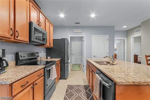 15262 Ligustrum Ln, Alva FL - photo 7 of 25