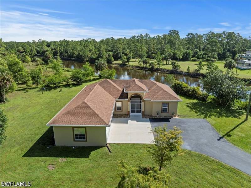 3 bedroom SingleFamilyResidence at 2233 18th Ave NE, Golden Gate Estates, Naples — photo 2