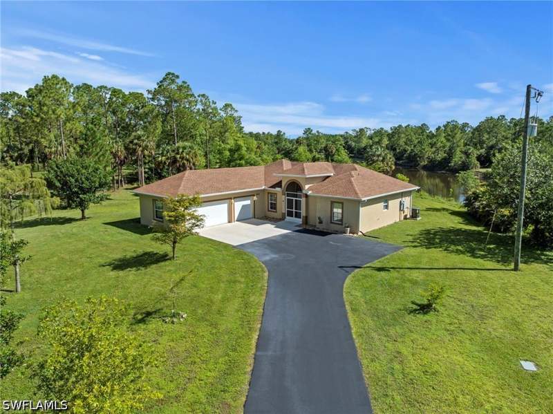 3 bedroom SingleFamilyResidence at 2233 18th Ave NE, Golden Gate Estates, Naples — photo 4