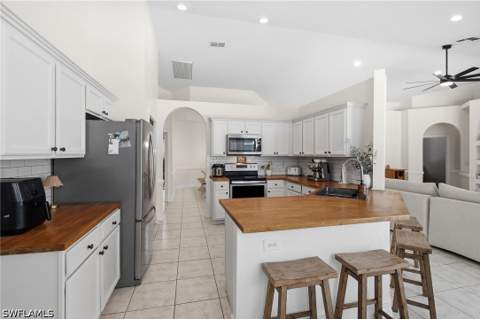 5791 Golden Gate Pkwy, Naples FL - photo 14 of 50