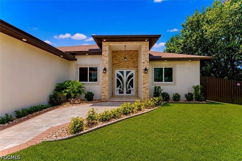 3 bedroom SingleFamilyResidence at 2903 4th St SW, Lehigh Acres, Lehigh Acres — photo 3