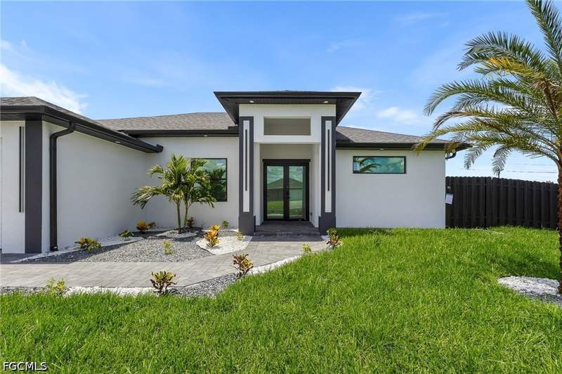 4 bedroom SingleFamilyResidence at 1018 NE Juanita Pl, Cape Coral, Cape Coral — photo 5