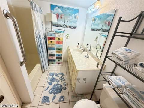 1747 Pebble Beach Dr 110, Fort Myers FL - photo 11 of 18