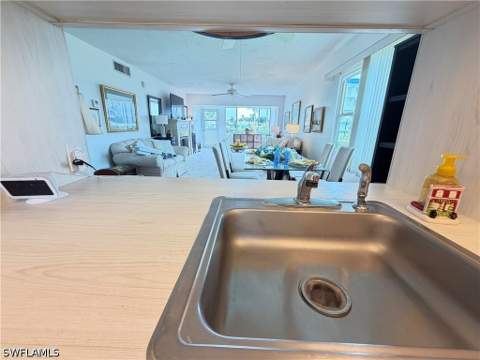 1747 Pebble Beach Dr 110, Fort Myers FL - photo 9 of 18