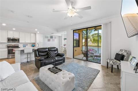 9584 Trevi Ct 5227, Naples FL - photo 15 of 44