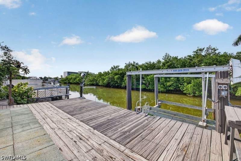 3 bedroom SingleFamilyResidence at 656 Palm Ave, Goodland Isles, Goodland — photo 5