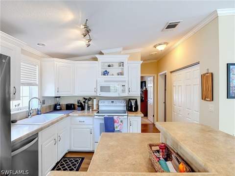5617 Brightwood Dr., Fort Myers FL - photo 19 of 50