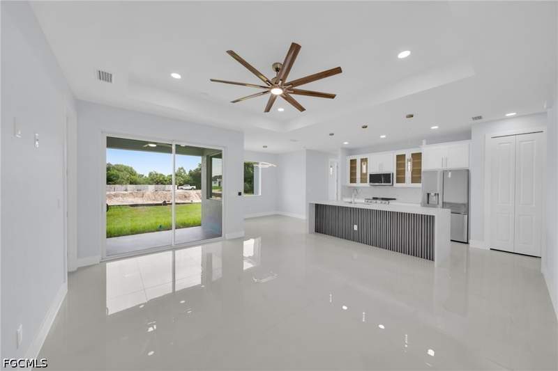 3 bedroom SingleFamilyResidence at 4119 17th St SW, Lehigh Acres, Lehigh Acres — photo 4