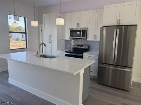 383 Pennfield Ave, Lehigh Acres FL - photo 6 of 28
