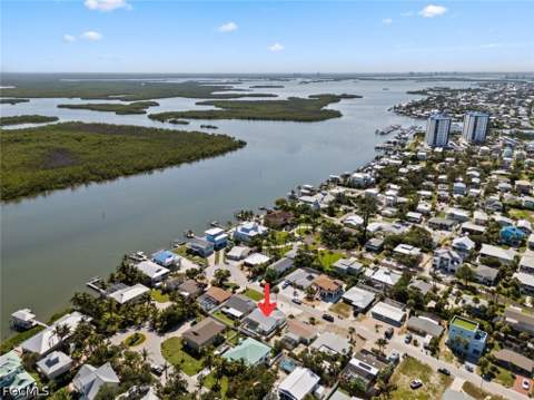 193 Hibiscus Dr, Fort Myers Beach FL - photo 23 of 47