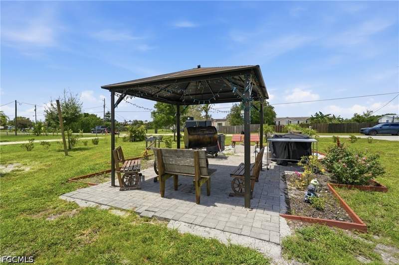 4 bedroom ManufacturedHome at 3621 Dustin Dr, Labelle, Labelle — photo 4
