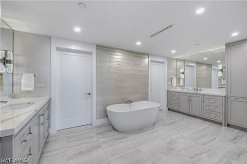 13935 Old Coast Rd 1604, Naples FL - photo 16 of 39