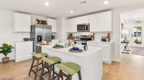 1246 Brooklands Dr, Fort Myers FL - photo 6 of 20