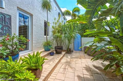 576 96th Ave N, Naples FL - photo 11 of 43