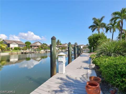 918 Limpet Dr, Sanibel FL - photo 10 of 38