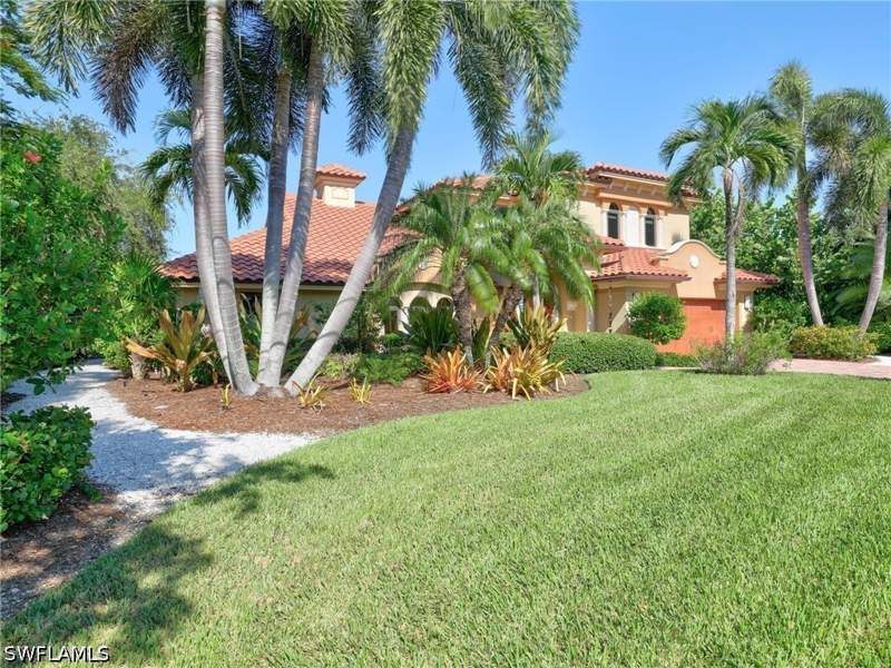 4 bedroom SingleFamilyResidence at 918 Limpet Dr, Shell Harbor, Sanibel — photo 4