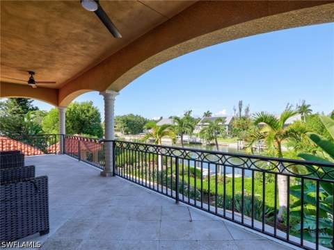918 Limpet Dr, Sanibel FL - photo 6 of 38