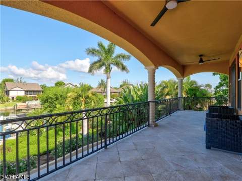 918 Limpet Dr, Sanibel FL - photo 8 of 38