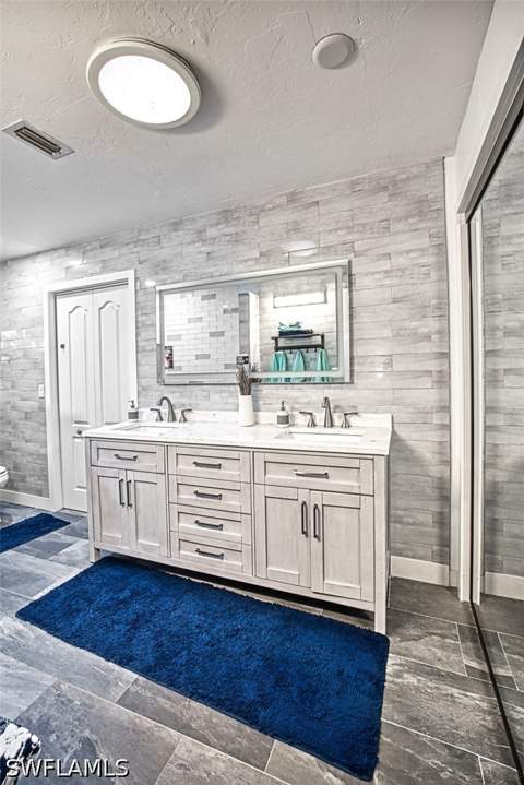2490 Outrigger Ln, Naples FL - photo 12 of 36